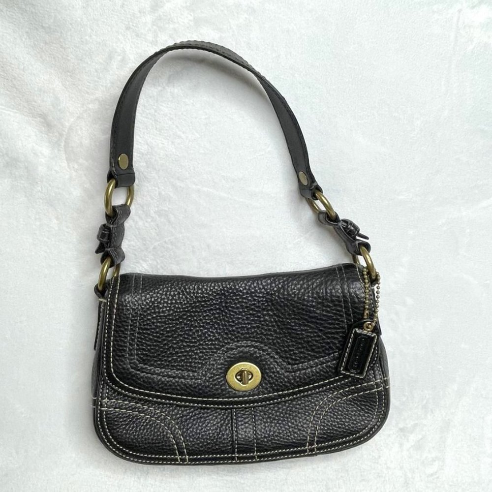 COACH Vintage Y2K Chelsea Black Pebbled Leather Shoulder Bag